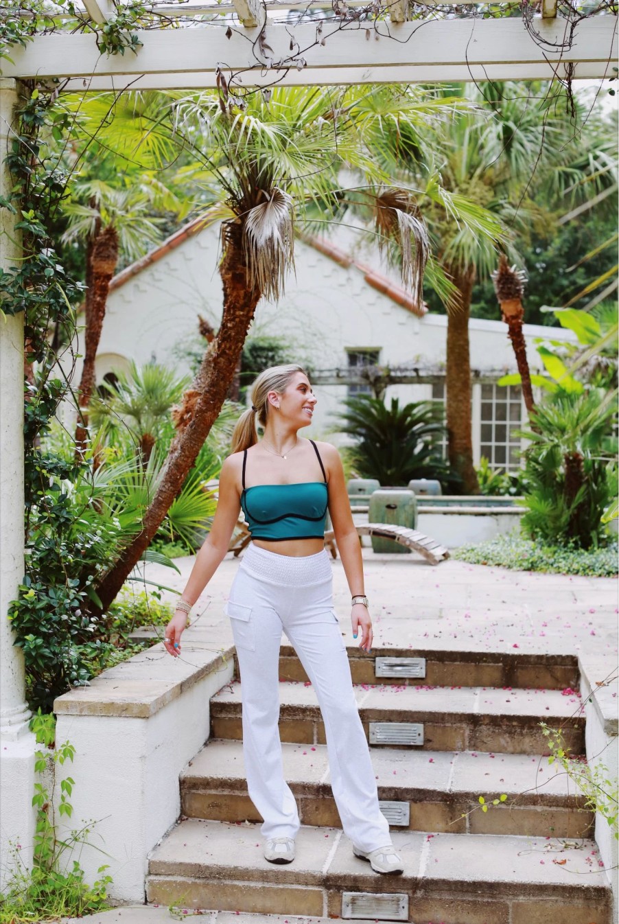 * Loungewear | Sculpt Sports Bra Tank Green