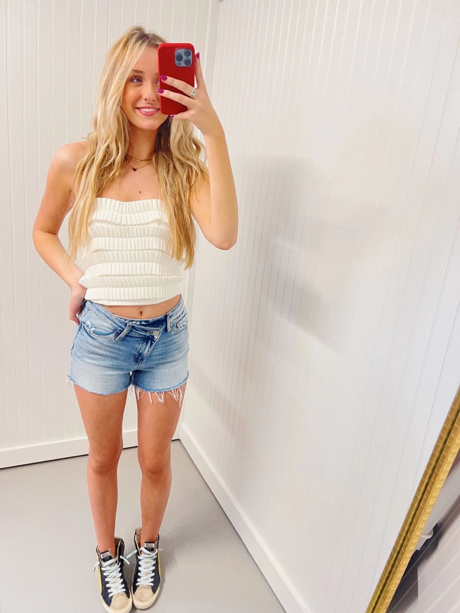 * Shorts | Criss Cross Applesauce Denim Shorts Dominate